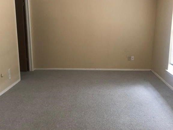 5th image of 1800 SE 26th Ave