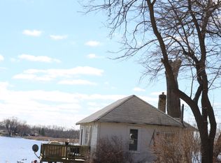 106 W McKinney St, Runnells, IA 50237