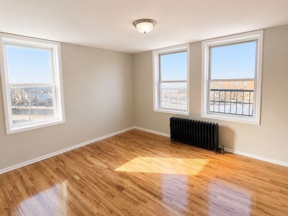 5th image of 76 N 9th St #14L