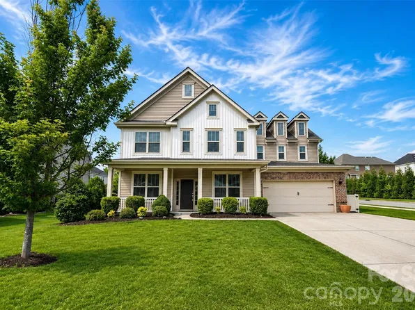 2654 Treeline Dr, Concord, NC 28027