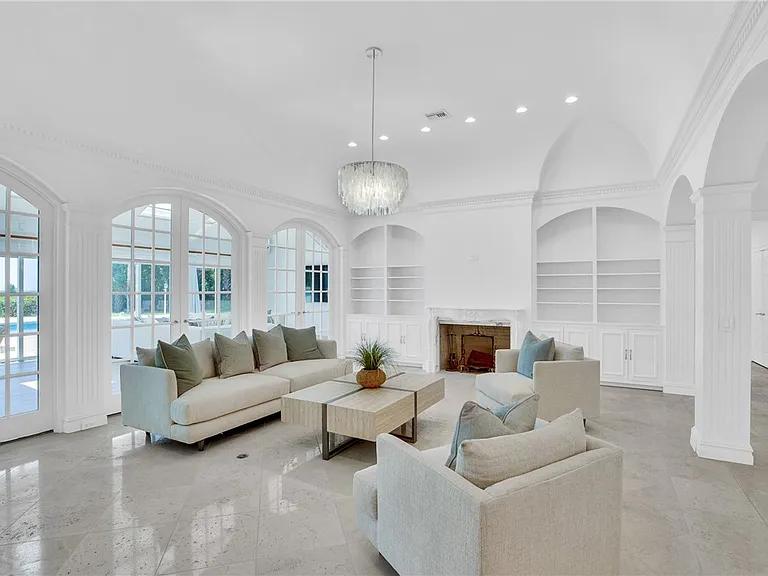 1916 Ocean Dr — Photo 13