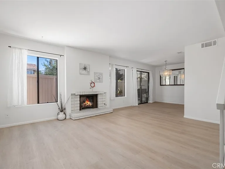 32338 Calle Linda — Photo 4