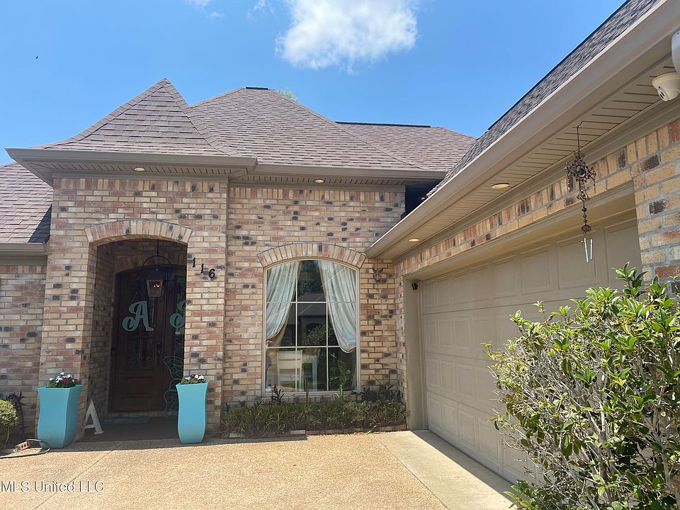1st image of 116 Belle Chasse Dr