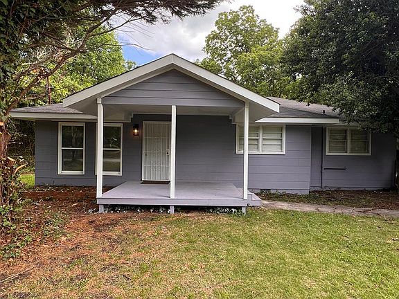 2nd image of 2768 Nancy Dr