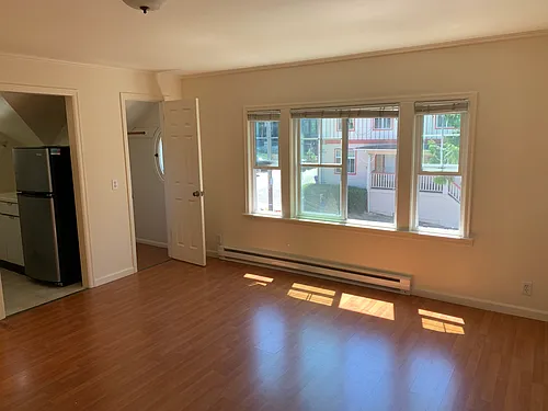 5600 University Way NE Photo 1