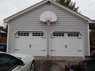 1318 Rolling Ridge Ln, Sturgis, MI 49091