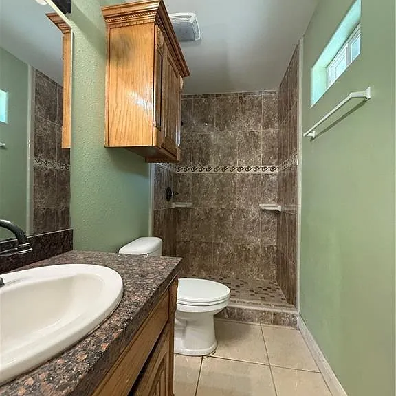 1005 E Sprague St — Photo 3