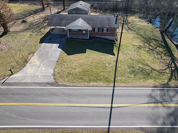 2nd image of 5676 S Highway 1651