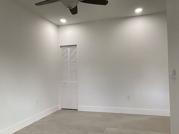 3rd image of 1406 Balmy Beach Dr