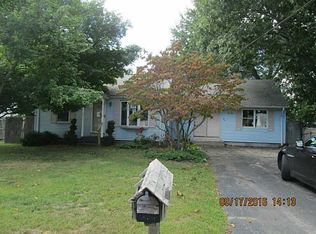 55 Union Ave, Warwick, RI 02889