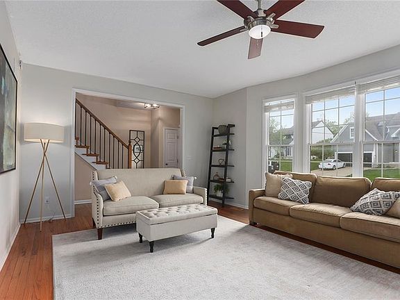 5th image of 8116 W 142nd St