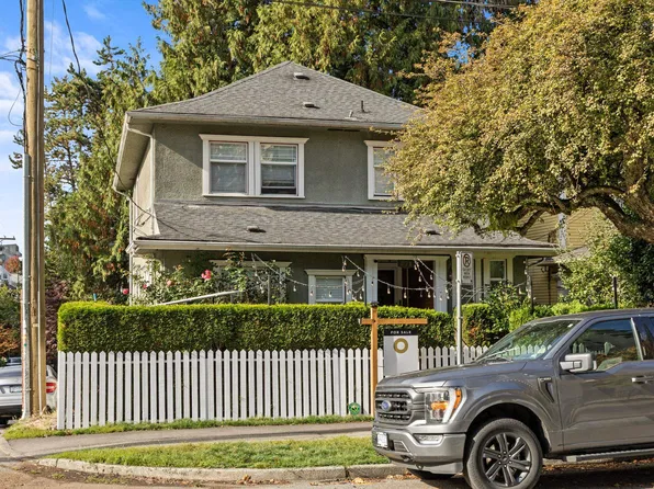 971 Nicola St, Vancouver, BC V6G 2C7