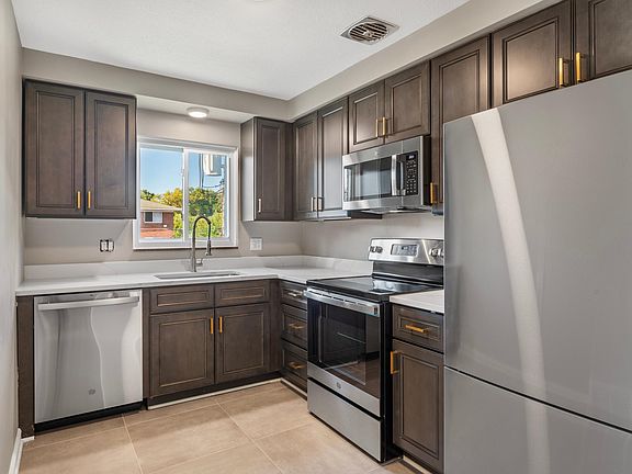 2nd image of 1909 Gardenia Ave APT 5