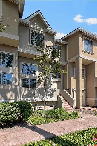 562 Lambert Ter Photo 1