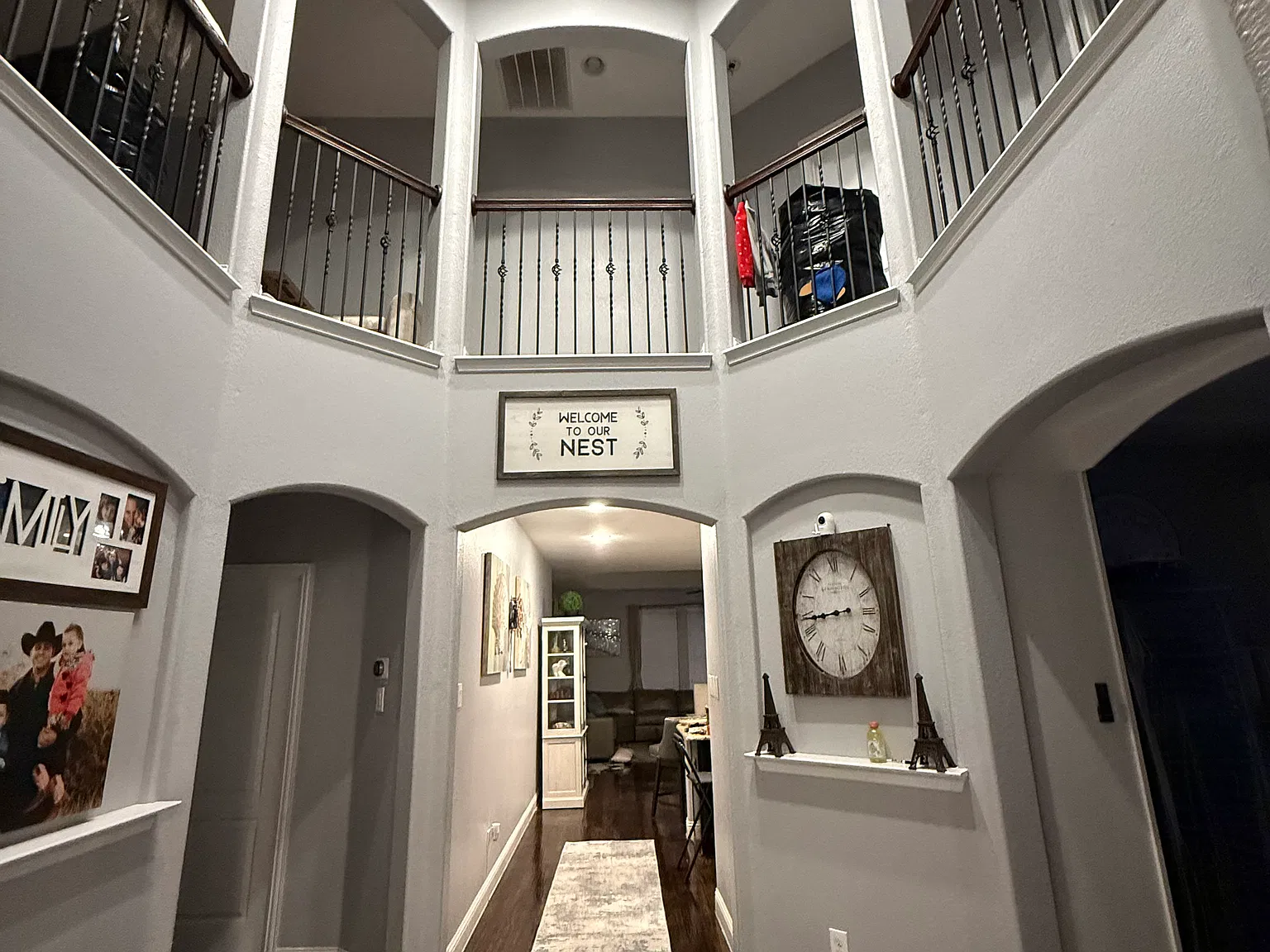 4 bed, 3738 sqft, $3,650 — Photo 2