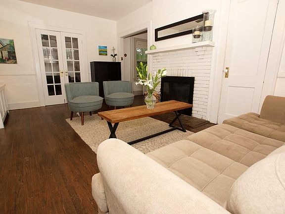 5th image of 1 Ross Ave