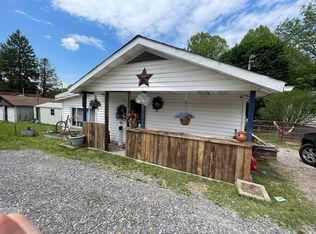 2139 Coal City Rd, Coal City, WV 25823