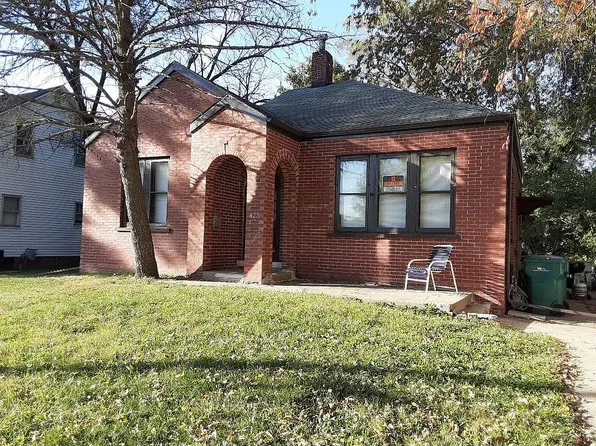 426 W Calhoun St, Macomb, IL 61455