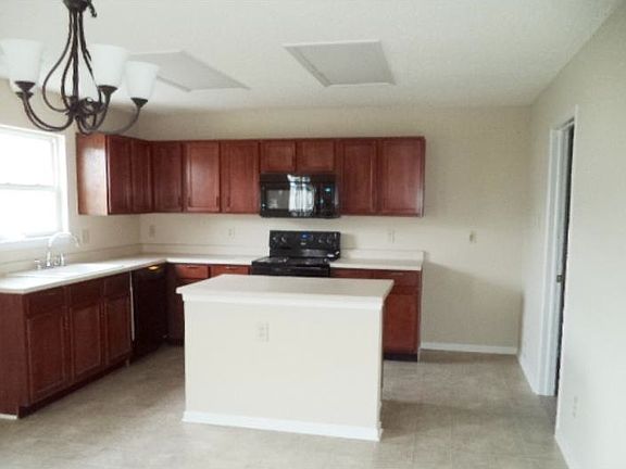 5th image of 5671 N Jefferson Dr