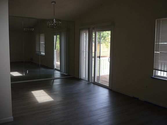 4th image of 1221 Mendoza Dr