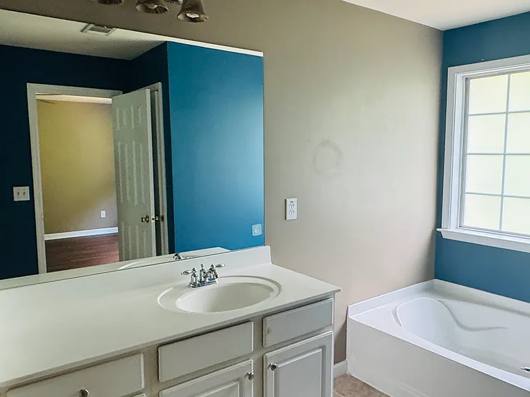 5117 Wellsley Bnd — Photo 8