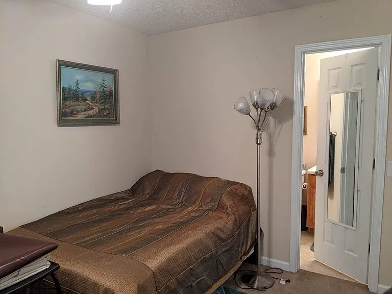 209 Bridgewater Cir — Photo 12
