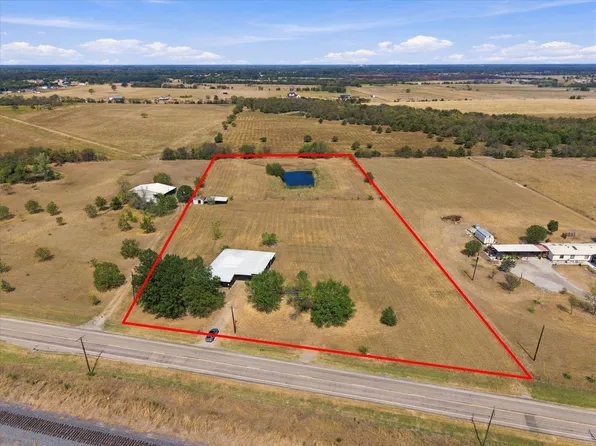1311 E Main St, Campbell, TX 75422