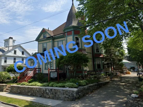 118 Locust St APT 4, Dover, NH 03820