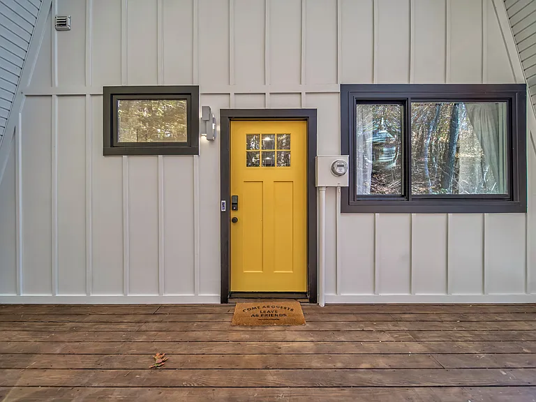 1011 Sky Hawk Mountain Rd — Photo 5