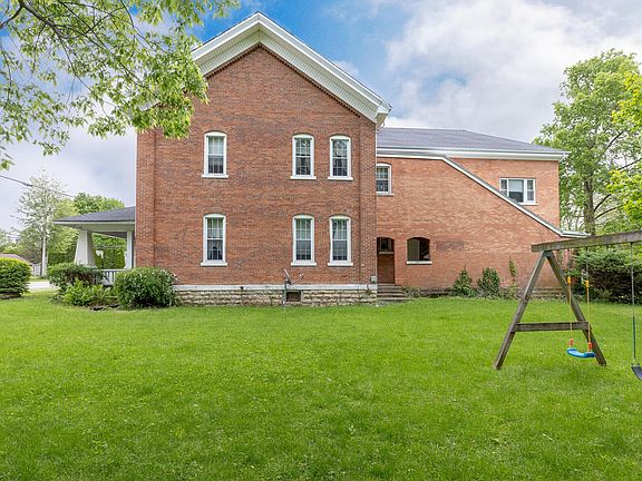 5th image of 4734 Bellefontaine St