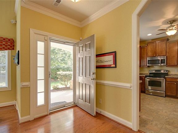 5th image of 1516 Thornwood Ln