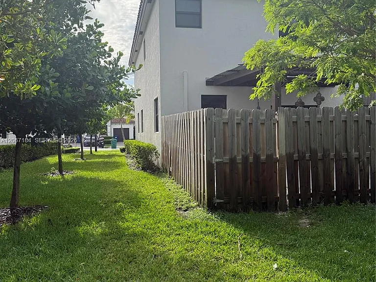 24600 SW 119th Pl #0 — Photo 8
