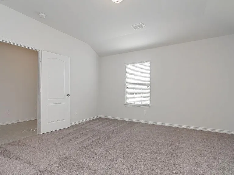 Flex Room(Spacious Bedroom #4;Game room; Study; Media room)
