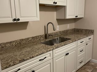 4 Sumner Ln #A, Hollis, NH 03049