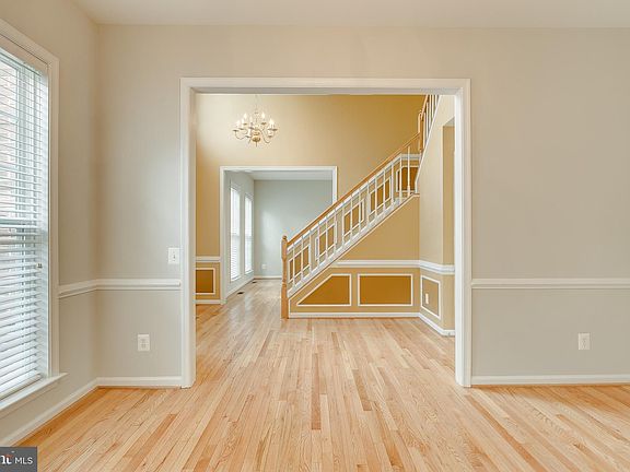 5th image of 12798 Thacker Hill Ct