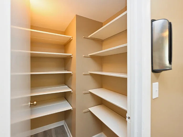 215 Summit Ridge Dr — Photo 20