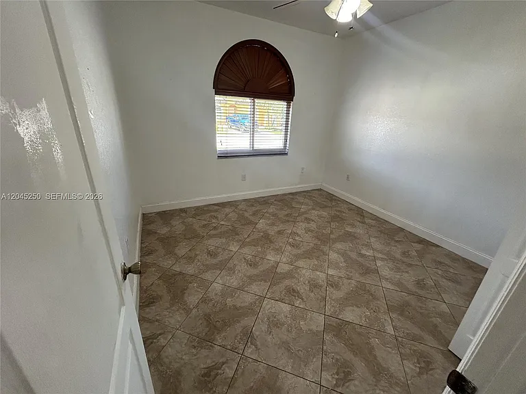 8842 NW 142nd Ln — Photo 24