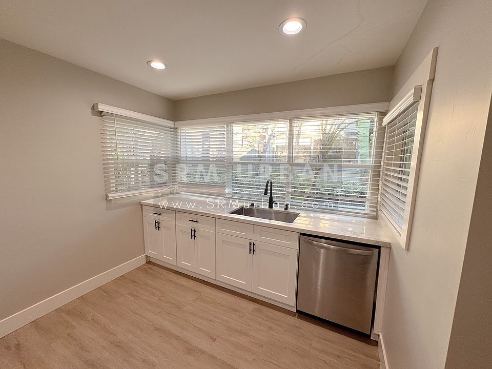 1st image of 2806 Broadway