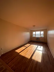 Rented by URBAN UTOPIA REALTY LLC