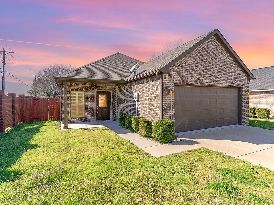 1st image of 3001 Huntington Ct