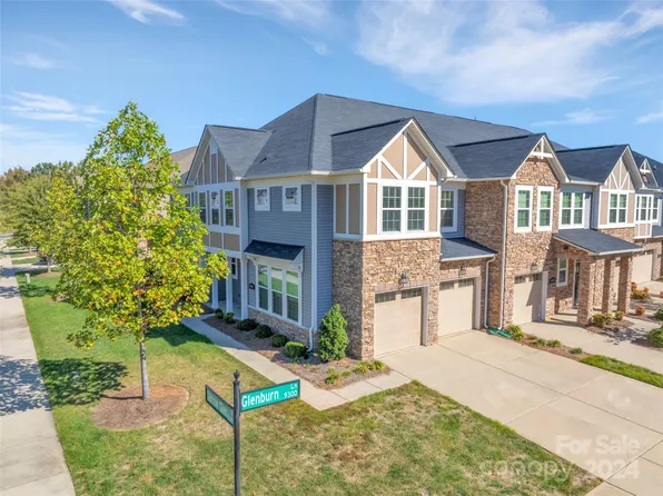 9354 Glenburn Ln #67, Charlotte, NC 28278