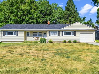 2175 Cashin St, Burton, MI, 48509