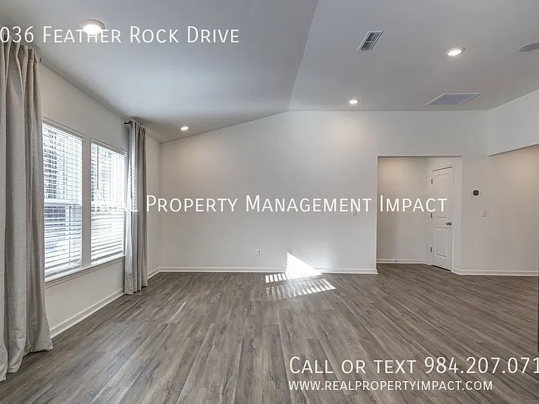 2036 Feather Rock Dr — Photo 15