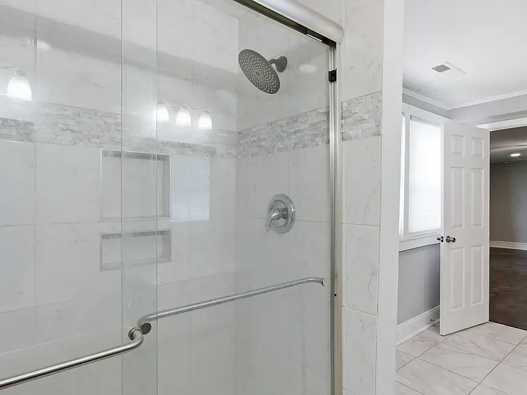 1409 Rhem Ave — Photo 11