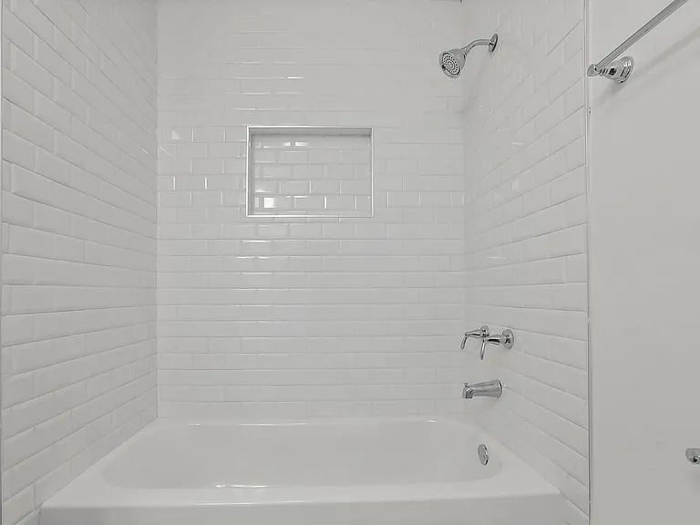 1747 Hightower Dr — Photo 21
