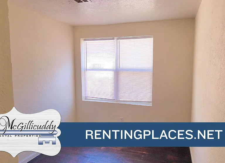 1239 Holden Dr — Photo 12