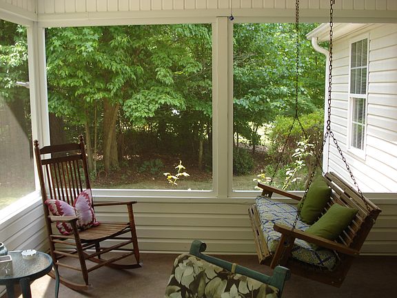 5th image of 106 Burnham Ct