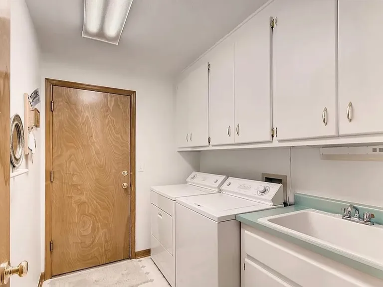 2534 E 125th Way — Photo 21