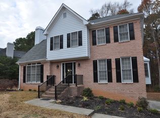 1115 Pebble Bend Dr, Grayson, GA