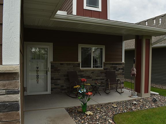 3rd image of 2859 Eastview Ct